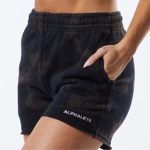 Alphalete HCTS Short in Faded Black